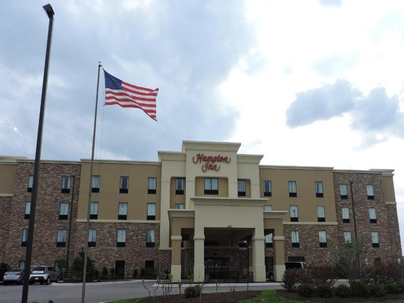 Hampton Inn Dekalb - Near The University Εξωτερικό φωτογραφία