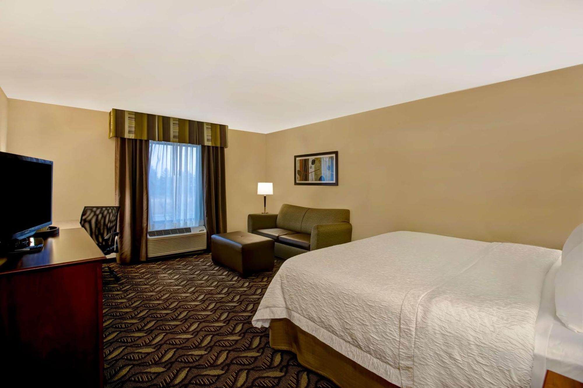 Hampton Inn Dekalb - Near The University Εξωτερικό φωτογραφία