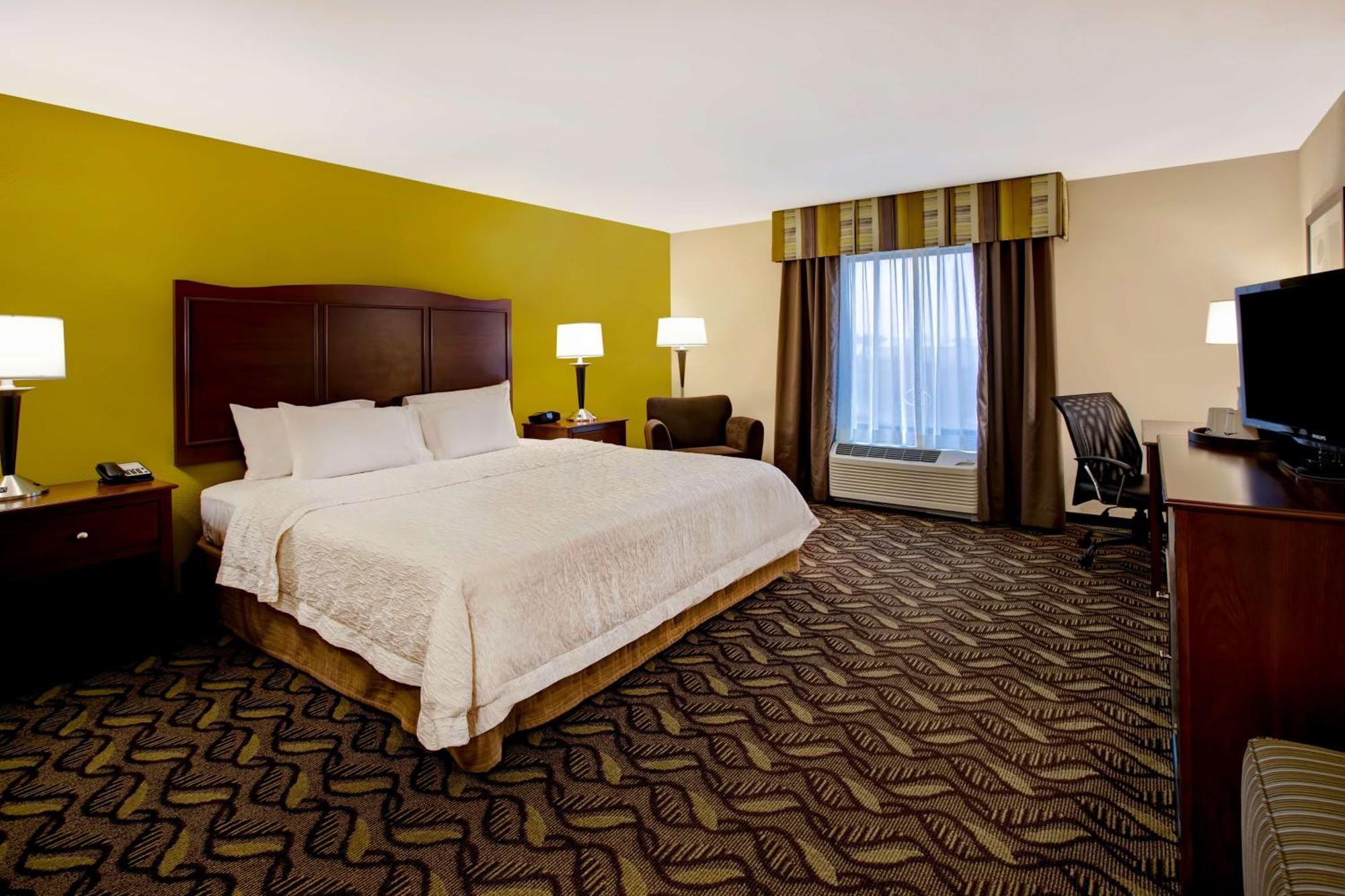 Hampton Inn Dekalb - Near The University Εξωτερικό φωτογραφία