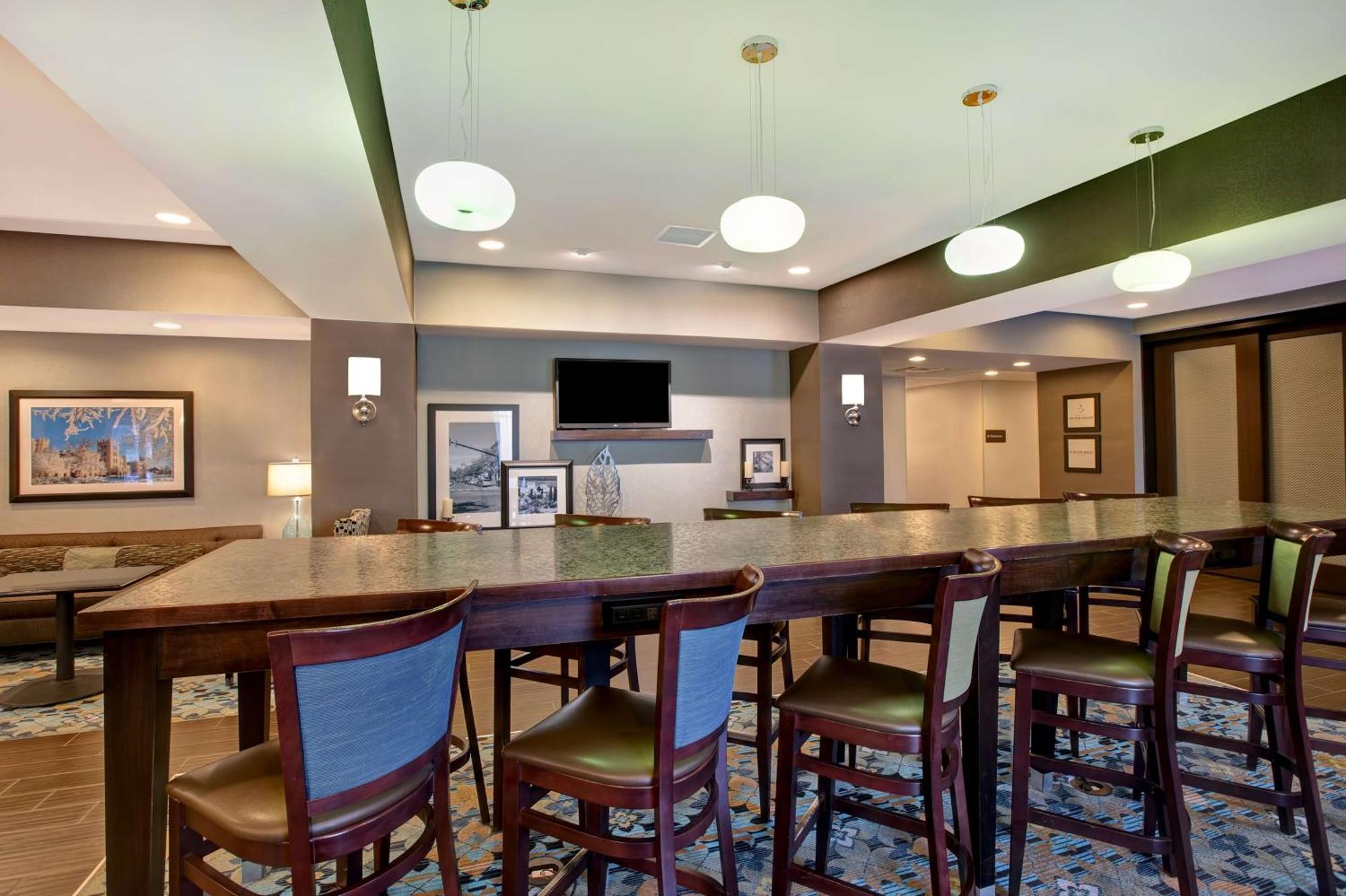 Hampton Inn Dekalb - Near The University Εξωτερικό φωτογραφία