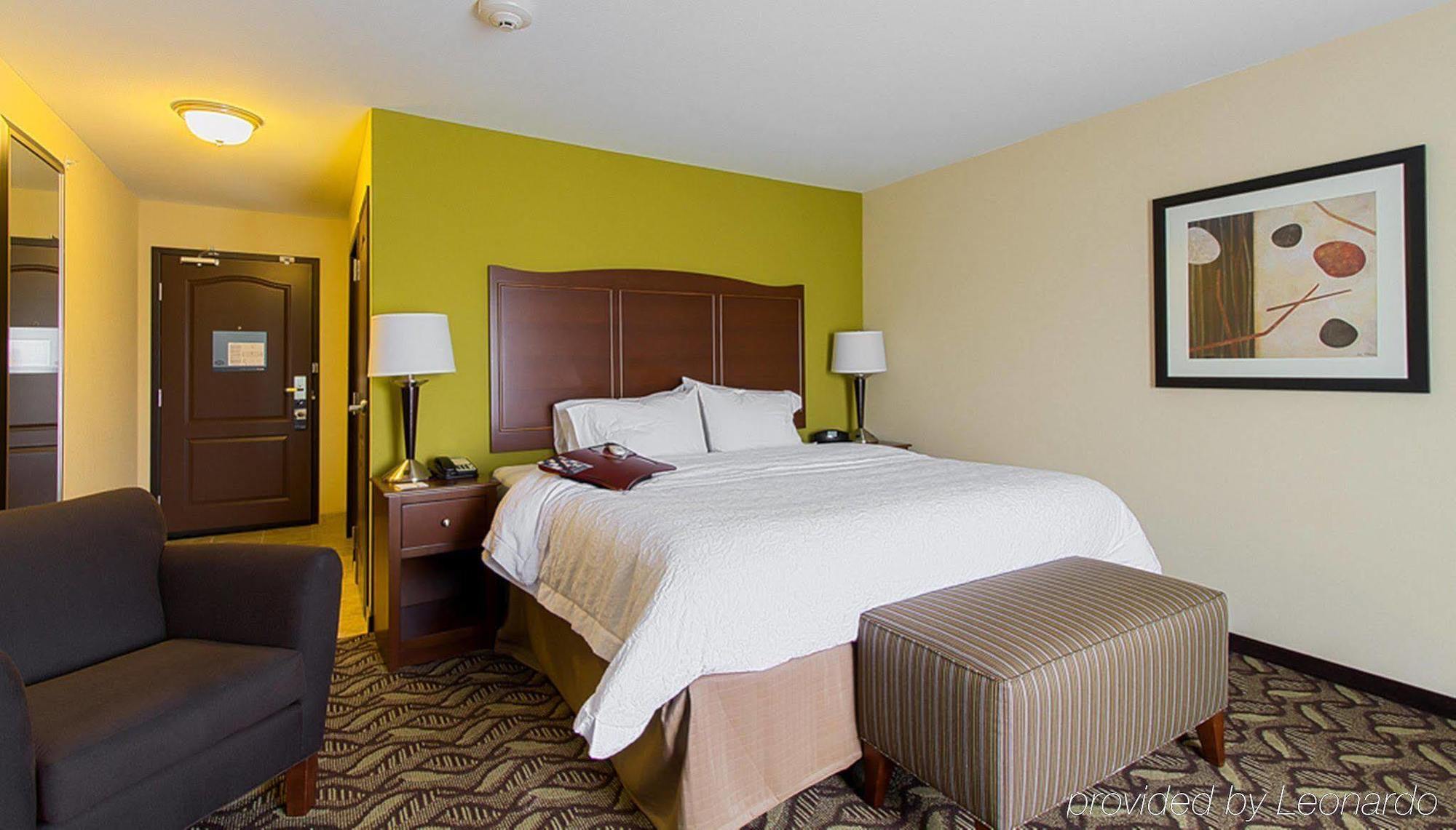 Hampton Inn Dekalb - Near The University Εξωτερικό φωτογραφία
